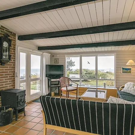 Tatil Evi Three-bedroom In Gudhjem