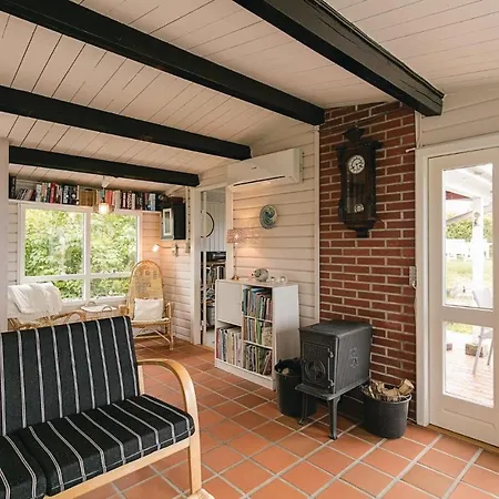Nyaraló Three-bedroom In Gudhjem
